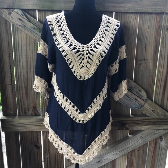 Vivid Collection of NY Navy & Cream Crochet Boho Top - Picture 5 of 5